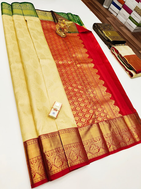 Buy Silk Land Kanjivaram Silk Off-White Saree With Unstitched Blouse for  Women Online @ Tata CLiQ