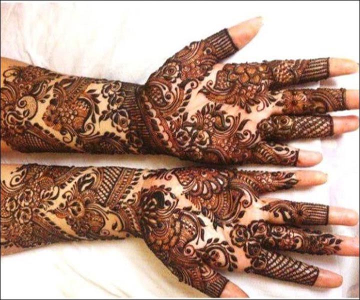 50+ Simple Mehndi Designs to Bookmark!